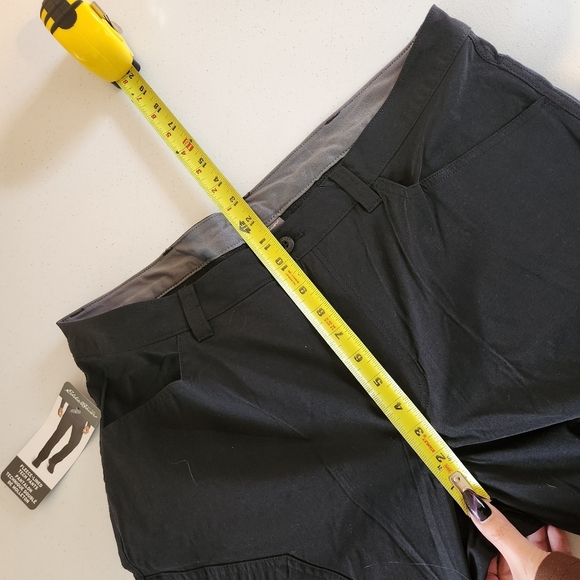 Eddie Bauer Black Fleece Lined Tech Pants Size 38x30 Cargo Outdoor Hiking New - Picture 11 of 14